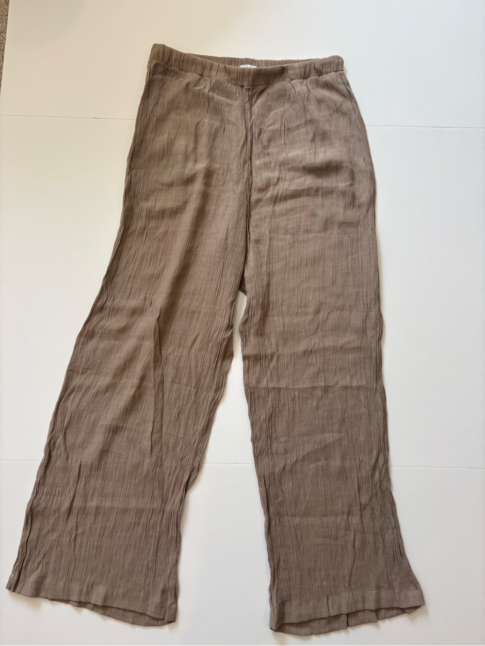 The Tiny Closet Lightweight Wide-Leg Taupe Pants Large